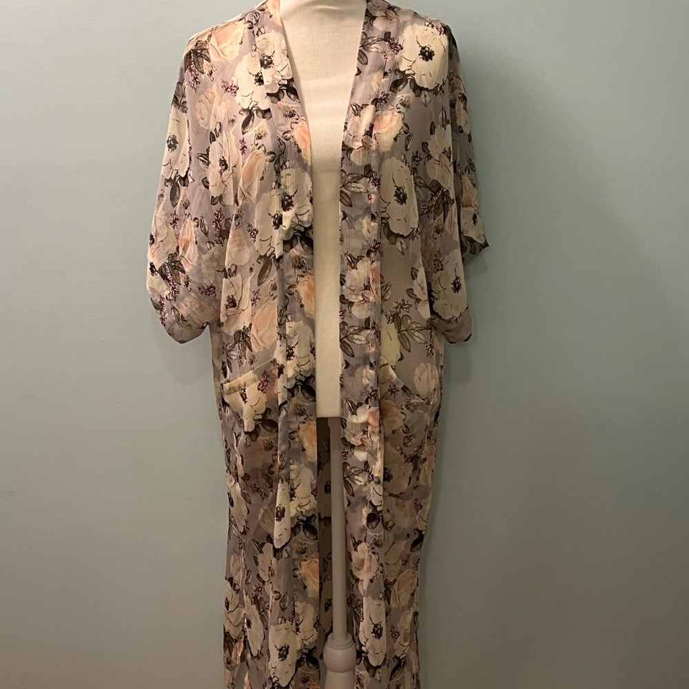 OS grey floral kimono